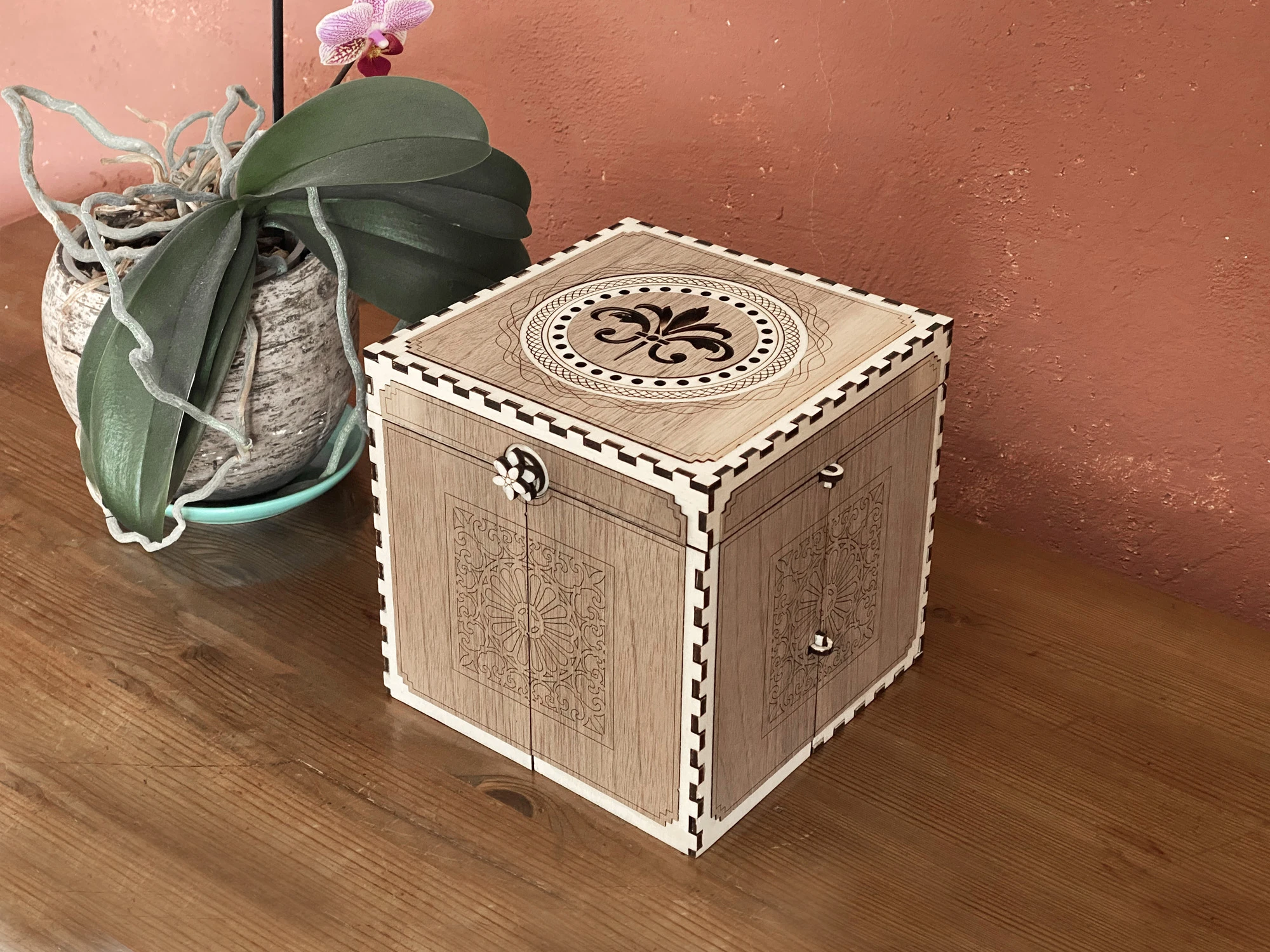 große klappbare Schmuckschatulle Schminkkiste Aufbewahrungsbox Organizer - Laserschnittdatei Pdf Ai Dxf Svg für Ohrhänger Ringe Ketten uvm.